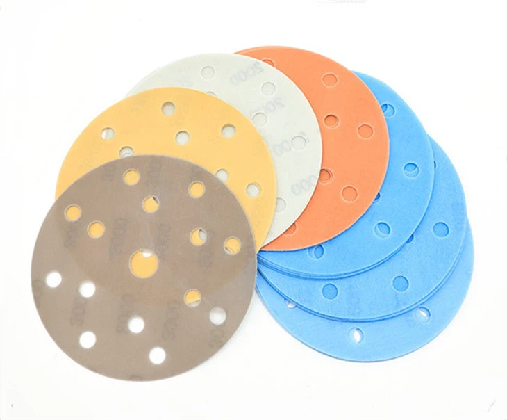 Flexible sanding discs
